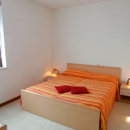 Apartamento Due Torri 54a